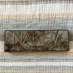 Naked Smokey Palette